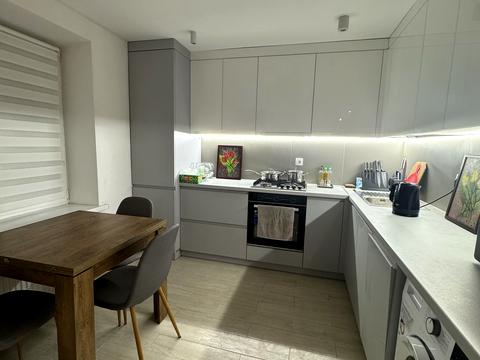 квартира за адресою Інститутська вул., 6б