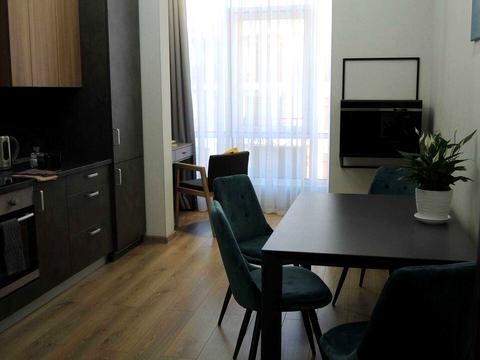 квартира за адресою Італійський бульв., 1б