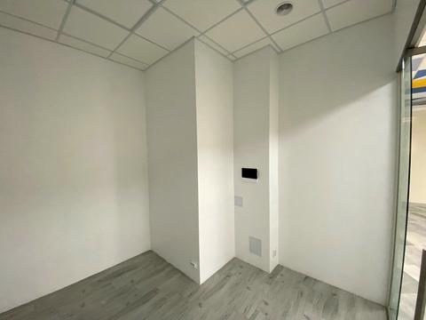 комерційна за адресою Львів, Трускавецька вул., 2б