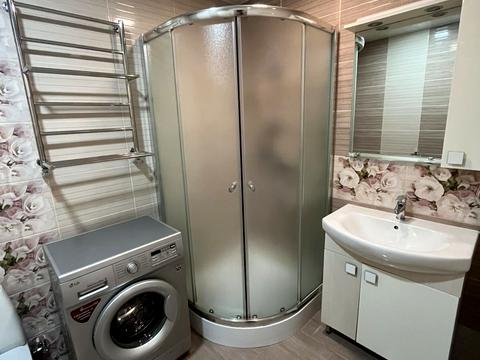 квартира за адресою Залізнична вул., 3