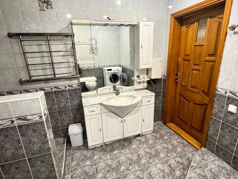 квартира за адресою Київ, В'ячеслава Чорновола вул., 14