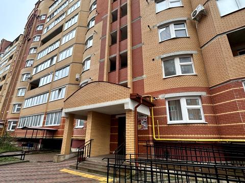 квартира за адресою Довженка вул., 24