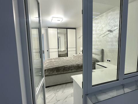 квартира за адресою Довженка вул., 24