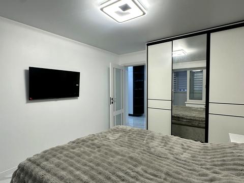 квартира за адресою Довженка вул., 24