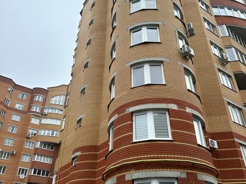 квартира за адресою Довженка вул., 24