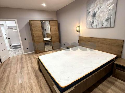 квартира за адресою Академіка Амосова вул., 12