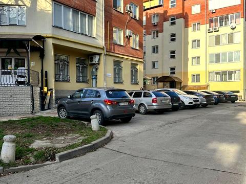 квартира за адресою Військова вул., 2