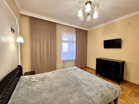 квартира по адресу Небесной Сотни ул. (Івана Стасюка), 2-Б