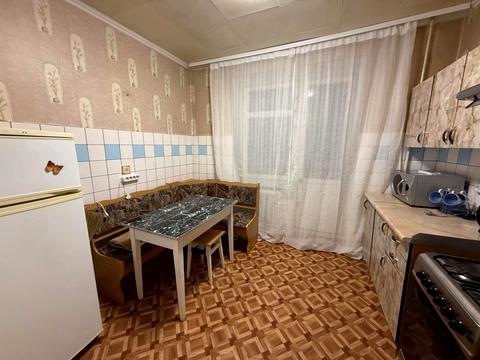 квартира за адресою Гетьмана Івана Мазепи вул. (Топольна), 17