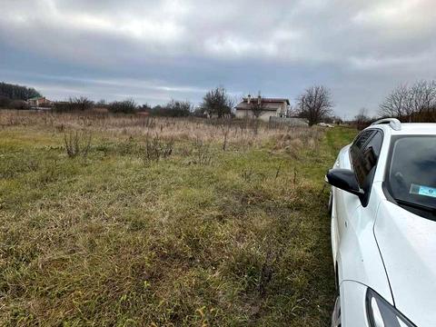 ділянка за адресою с. Івашки, Авіаційна, 10