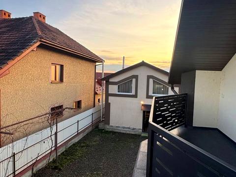 будинок за адресою с. Нижній Коропець, Лесі Українки, 38