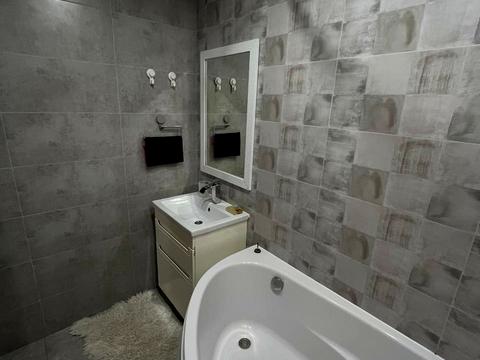 квартира за адресою В'ячеслава Чорновола вул. (Юрія Савченка), 97-Б