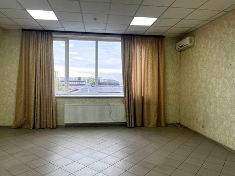 комерційна за адресою Дубнівська вул., 22б