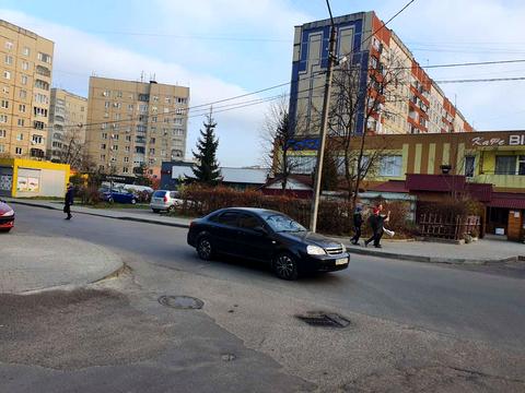 коммерческая по адресу Антоненко-Давыдовича ул., 10