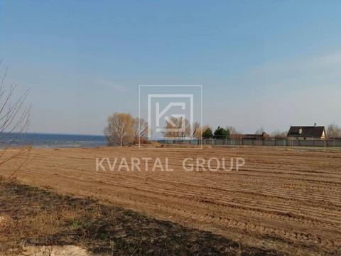 ділянка за адресою с. Сухолуччя, Травнева