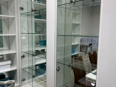 комерційна за адресою Українська, 83-Б