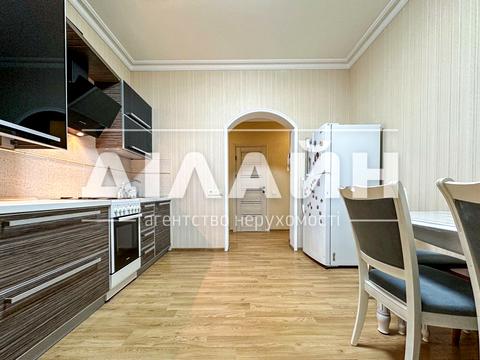 квартира по адресу Розваги ул., 27