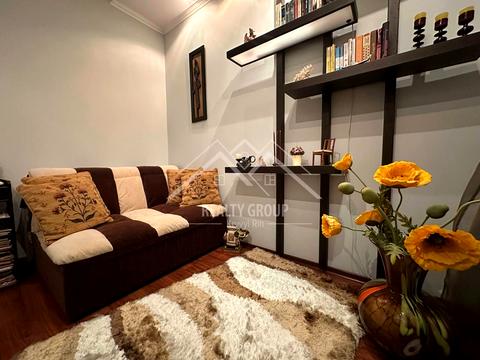 квартира за адресою 21-ї Бригади Національної Гвардії України вул. (Симонова), 6