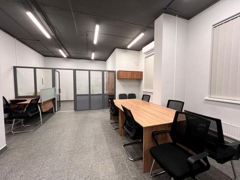 комерційна за адресою Глібова вул., 43