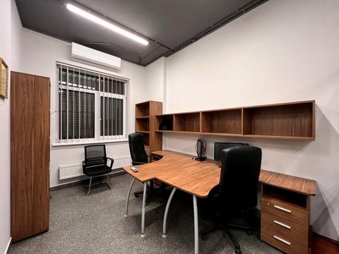 комерційна за адресою Глібова вул., 43