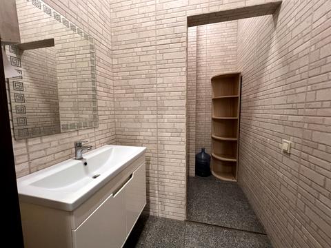 комерційна за адресою Глібова вул., 43