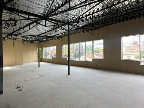 комерційна за адресою Шевченка вул., 62