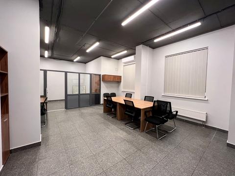 комерційна за адресою Глібова вул., 43