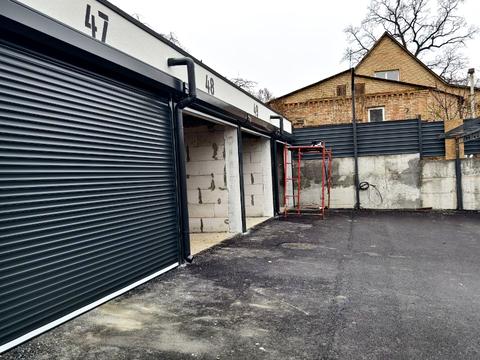 паркомісце за адресою Миколи Сингаївського вул. (Ново-Оскольська), 14б