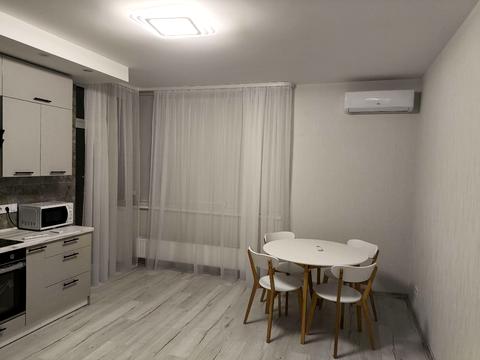 квартира по адресу Олександра Олеся ул., 5-А