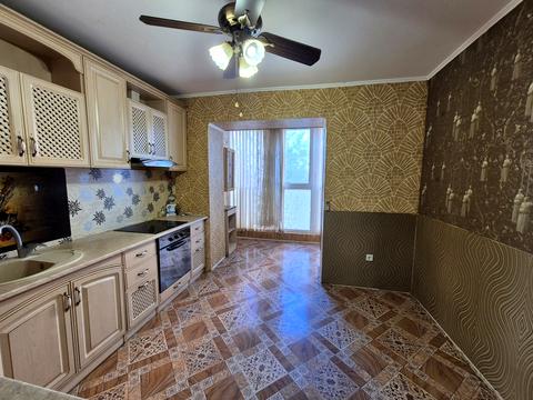 квартира за адресою Захисників України вул. (1-го Травня), 19