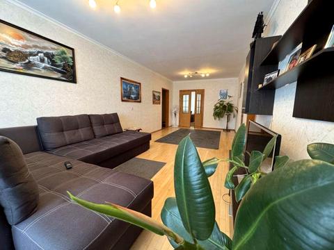 квартира за адресою Вишняківська вул., 7-Б