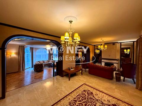 будинок за адресою Скрипки