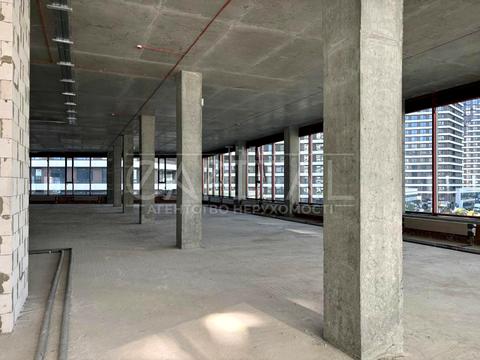 комерційна за адресою Дніпровська набережна вул., 15-Є