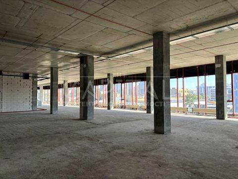 комерційна за адресою Дніпровська набережна вул., 15-Є