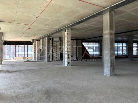 комерційна за адресою Дніпровська набережна вул., 15-Є