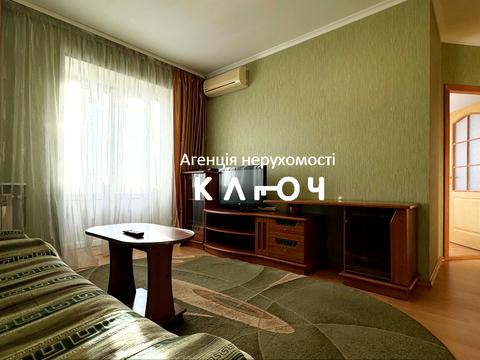 квартира по адресу Вячеслава Черновола ул., 12/1