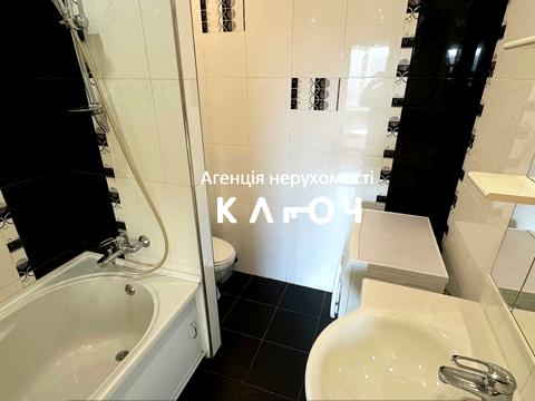 квартира по адресу Вячеслава Черновола ул., 12/1