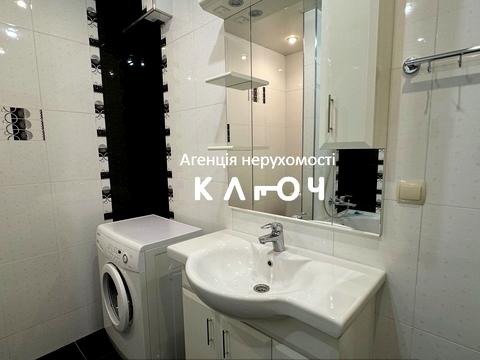 квартира по адресу Вячеслава Черновола ул., 12/1