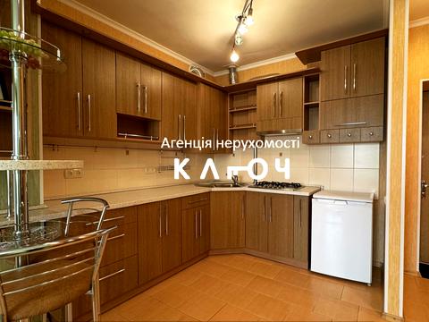 квартира по адресу Вячеслава Черновола ул., 12/1