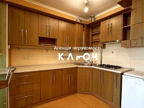 квартира по адресу Вячеслава Черновола ул., 12/1