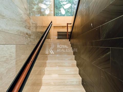 будинок за адресою Центральна, 1