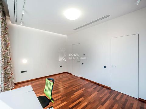 будинок за адресою Центральна, 1