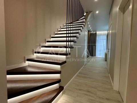 дом по адресу с. Петропавловская Борщаговка, Борщаговская ул.