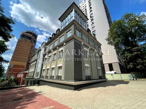 комерційна за адресою Василя Тютюнника вул. (Анрі Барбюса), 28б