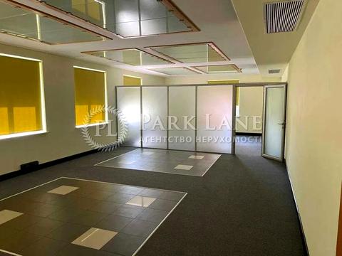 комерційна за адресою Василя Тютюнника вул. (Анрі Барбюса), 28б