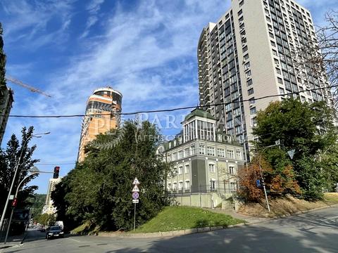 коммерческая по адресу Василия Тютюнника ул. (Анрі Барбюса), 28б