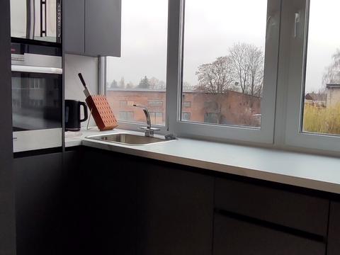 квартира за адресою Домбровського вул., 3-В, корпус  1-4