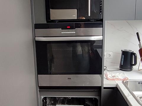 квартира за адресою Домбровського вул., 3-В, корпус  1-4