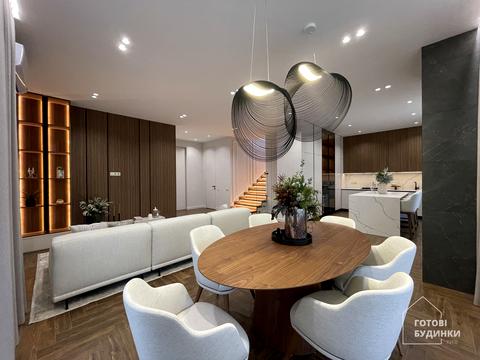 будинок за адресою Розкішна