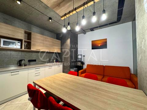 комерційна за адресою Валерія Лобановського просп., 150